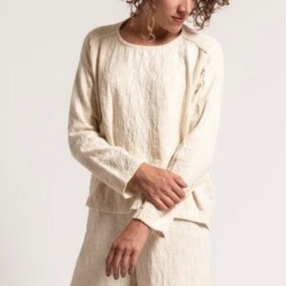 Black Crane textured jacquard top. XS. Cream color. - Picture 1 of 6